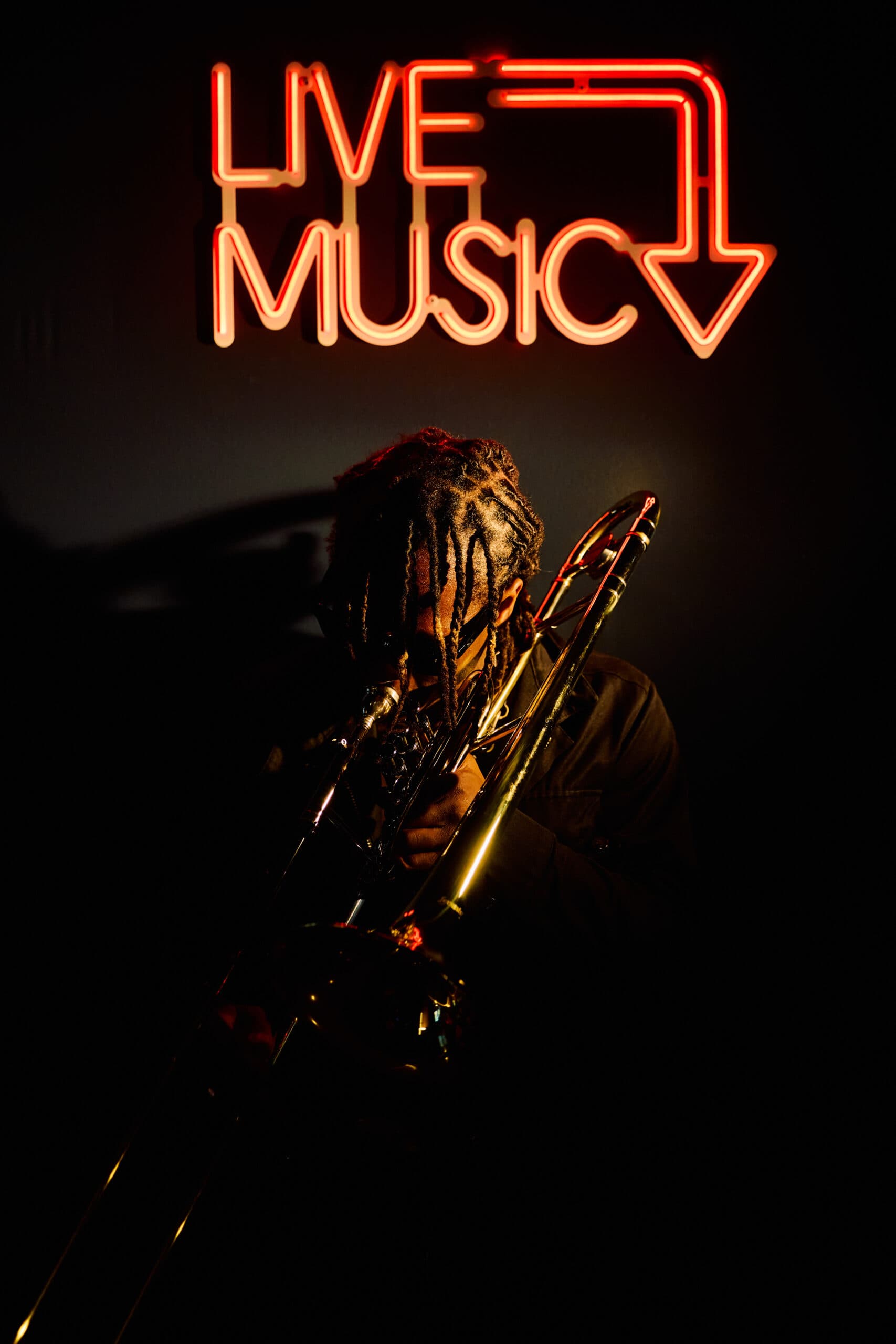 Maurice performing live